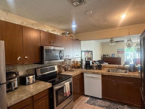 2 of 25 - 795 Crystal Lake Dr 795, Deerfield Beach, FL