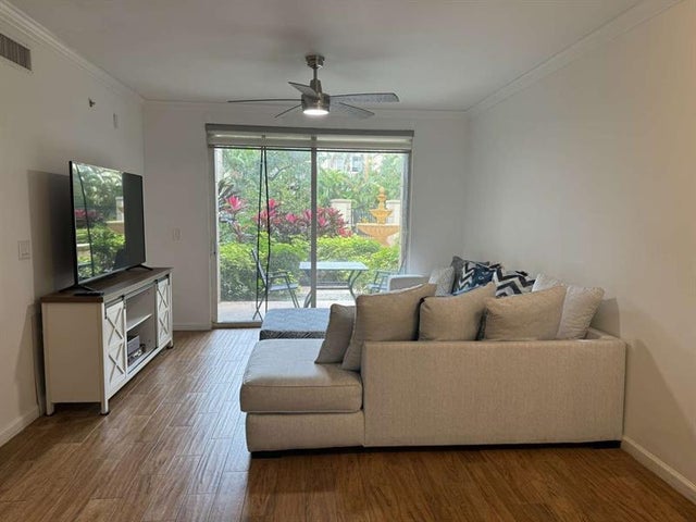 4 of 17 - 17125 N Bay Rd 3102, Sunny Isles Beach, FL