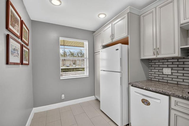 4 of 45 - 121 Lake Meryl Drive, West Palm Beach, FL