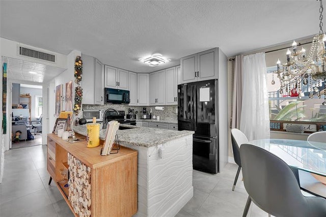1 of 34 - 163 Flanders D 163, Delray Beach, FL