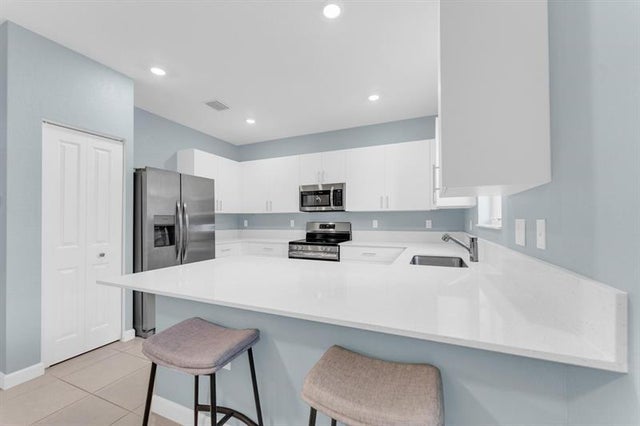 3 of 41 - 11883 Nw 46th St, Coral Springs, FL