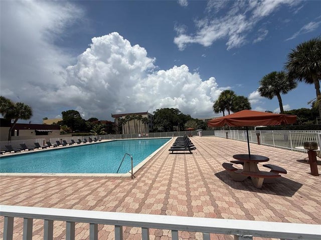 1 of 15 - 3161 Nw 47 105, Lauderhill, FL