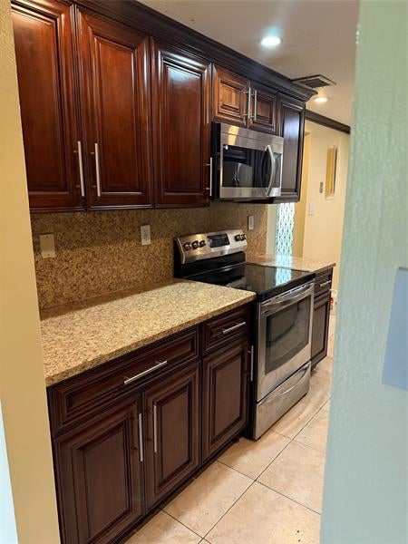 4 of 15 - 3161 Nw 47 105, Lauderhill, FL