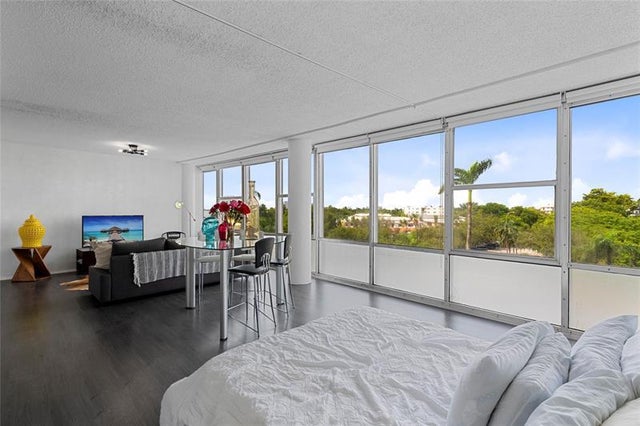 1 of 17 - 900 Bay Dr 313, Miami Beach, FL