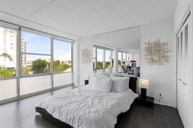 3 of 17 - 900 Bay Dr 313, Miami Beach, FL