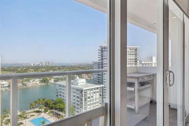 3 of 42 - 5601 Collins Ave 1716, Miami Beach, FL