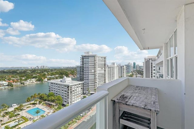 5 of 42 - 5601 Collins Ave 1716, Miami Beach, FL