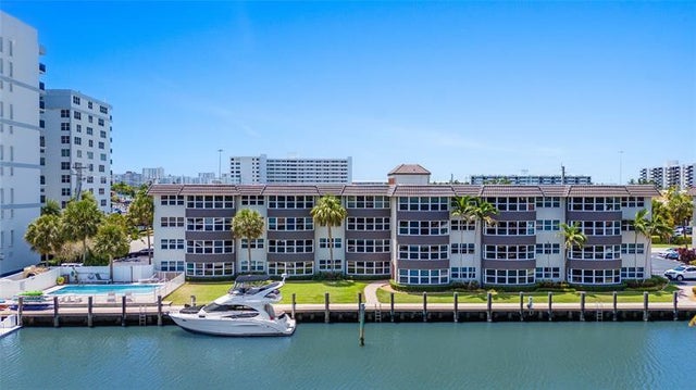 1 of 60 - 3121 Ne 51st St 303e, Fort Lauderdale, FL