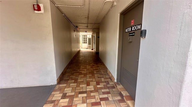5 of 46 - 4899 Nw 26th Ct 452, Lauderdale Lakes, FL
