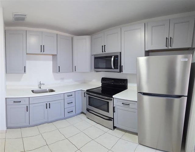 1 of 40 - 4310 Nw 12th Ct 204, Lauderhill, FL