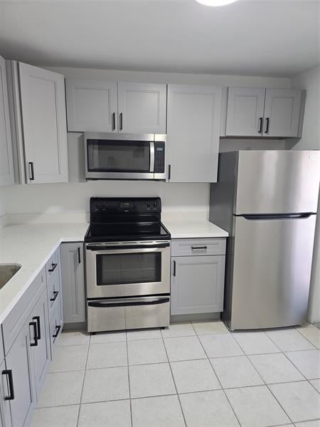 3 of 40 - 4310 Nw 12th Ct 204, Lauderhill, FL