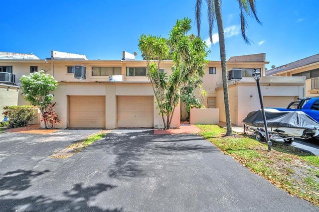 3 of 28 - 4281 Nw 76th Ave 4281, Davie, FL