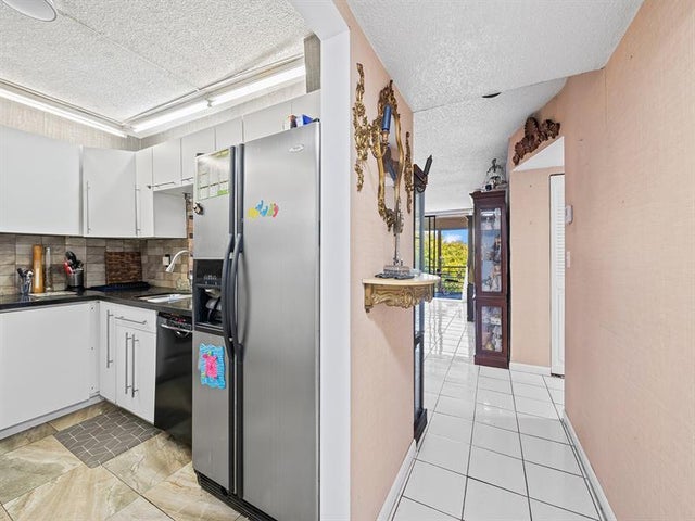 5 of 13 - 2840 Somerset Dr 317m, Lauderdale Lakes, FL