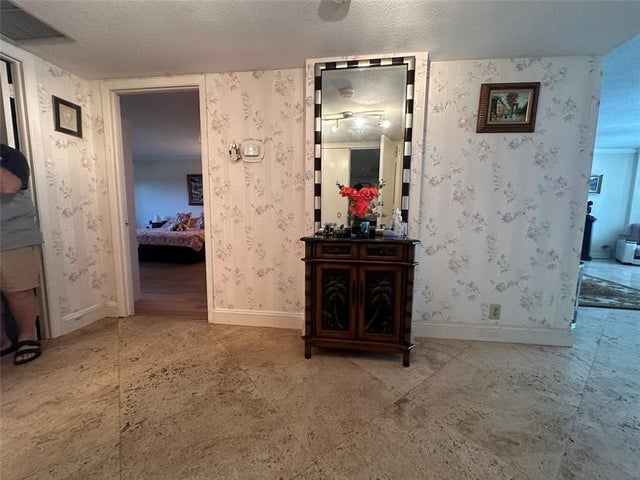 4 of 40 - 4300 N Ocean Blvd 4f, Fort Lauderdale, FL