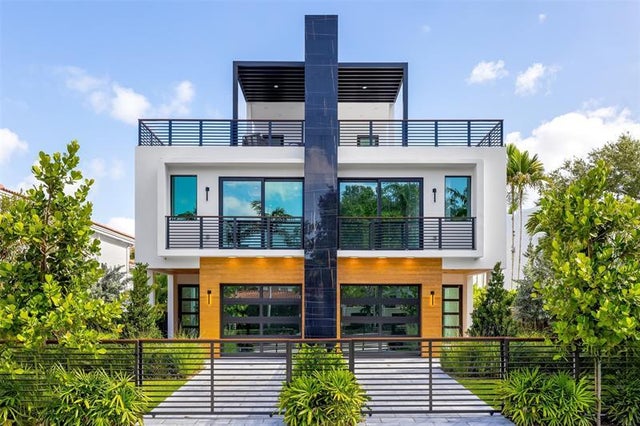 1 of 53 - 1621 E Broward Blvd B, Fort Lauderdale, FL