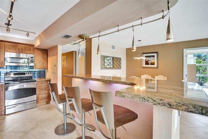 531 N Ocean Blvd 411, Pompano Beach