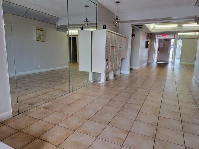4 of 24 - 2401 Nw 41st Ave 204, Lauderhill, FL