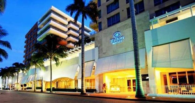 1 of 19 - 101 Ocean Dr 704, Miami Beach, FL
