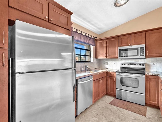 2 of 71 - 306 Congressional Way 306, Deerfield Beach, FL