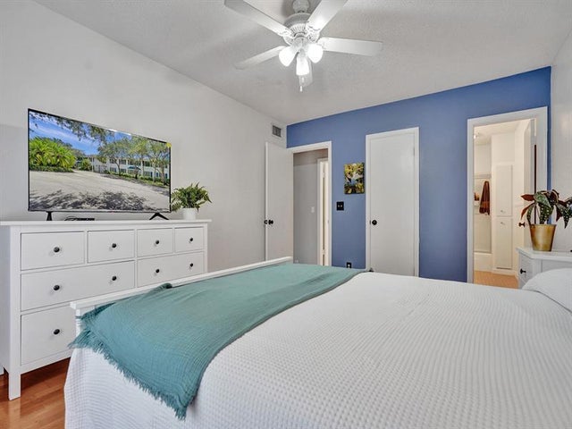 5 of 30 - 2250 Ne 66th St 1523, Fort Lauderdale, FL