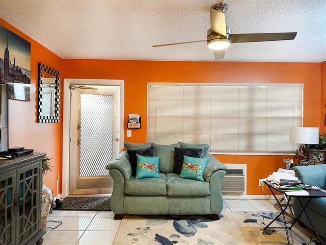3 of 27 - 116 Bedford 116 E, West Palm Beach, FL
