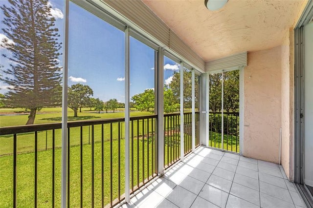 3 of 24 - 3150 W Rolling Hills Cir 210, Davie, FL