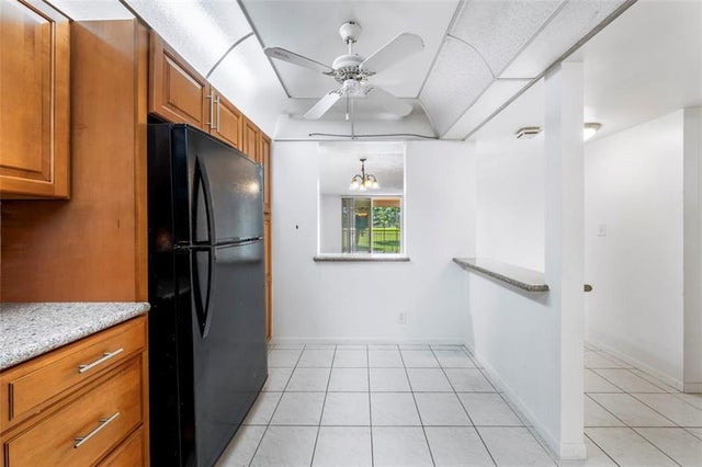 4 of 24 - 3150 W Rolling Hills Cir 210, Davie, FL