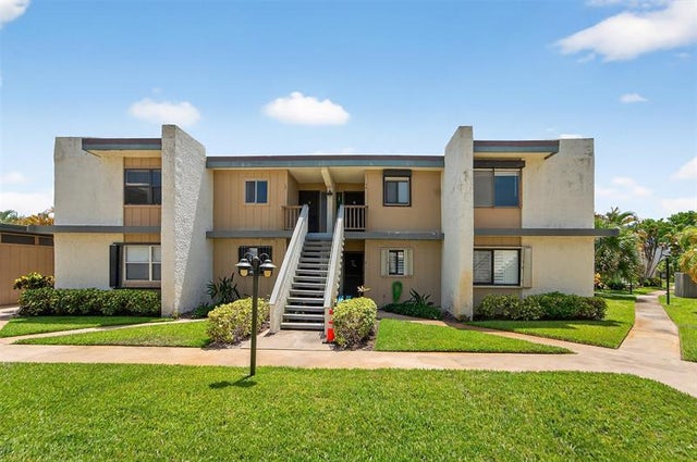 1 of 26 - 1551 Ne 13th Ter A14, Jensen Beach, FL
