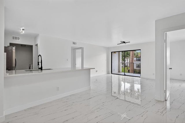 2 of 30 - 560 S Park Rd 26-7, Hollywood, FL