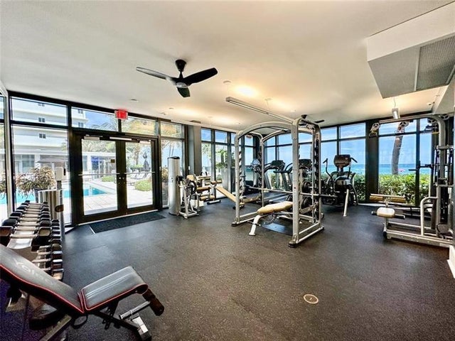 4 of 22 - 2101 S Surf Rd 2c, Hollywood, FL