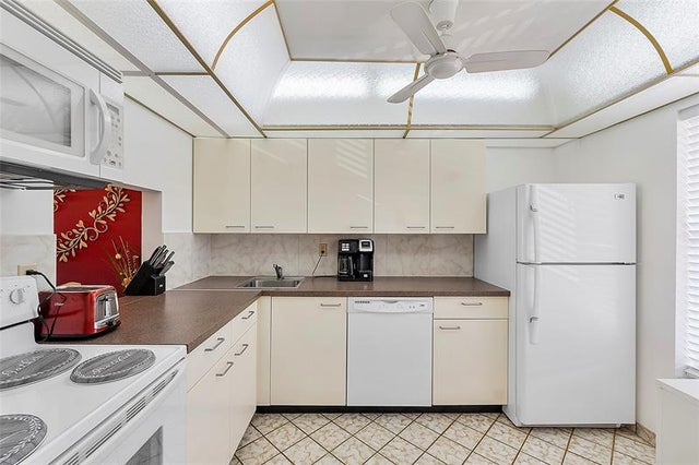 3 of 19 - 6051 Nw 61st Ave 202, Tamarac, FL