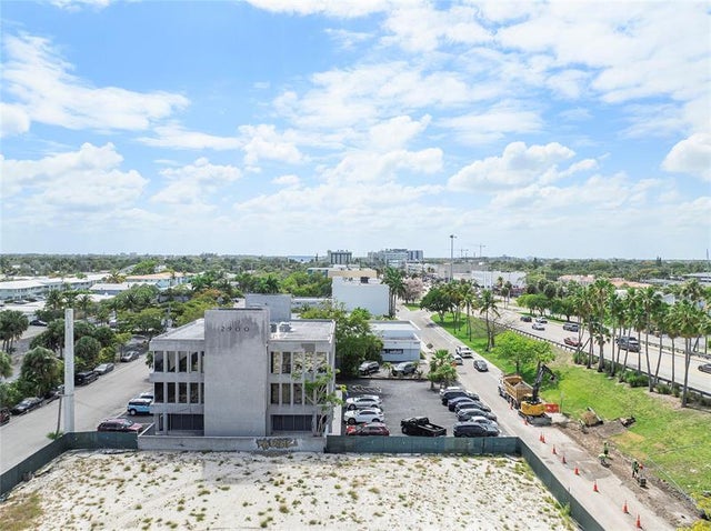 3 of 18 - 3000 E Oakland Park Blvd. 809, Fort Lauderdale, FL
