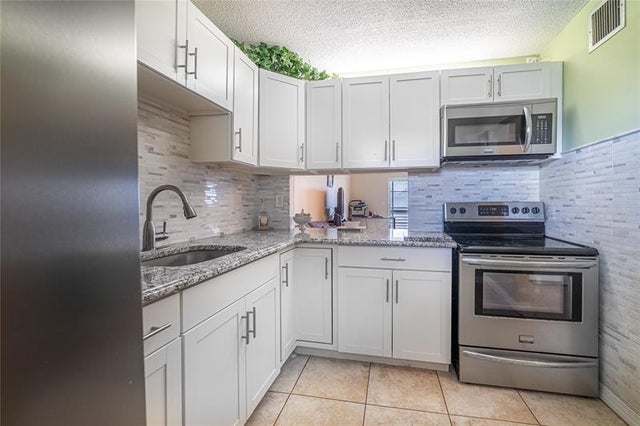 3 of 35 - 2721 Garden Dr N 310, Lake Worth, FL