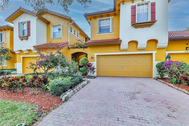 2 of 42 - 5782 Nw 119th Dr, Coral Springs, FL