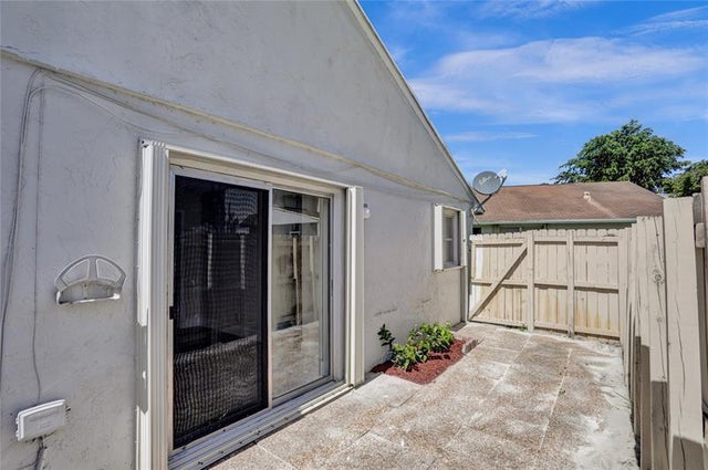 4 of 36 - 8638 Bridle Path Ct 203, Davie, FL