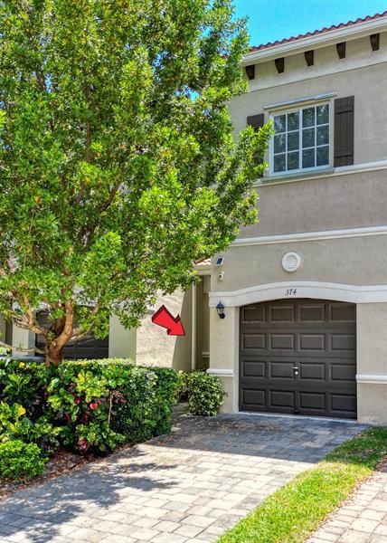 2 of 55 - 374 Se 1st Dr 374, Deerfield Beach, FL