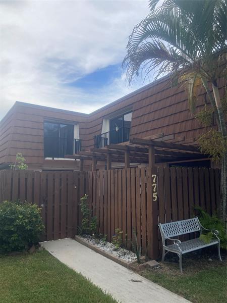 1 of 36 - 775 Sw 120th Way 775, Davie, FL