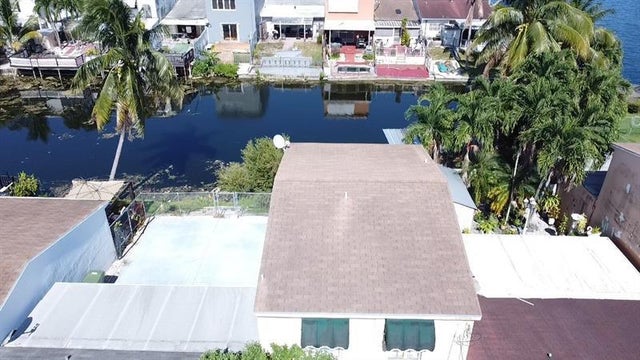 4 of 8 - 6601 W 16th Ave 6601, Hialeah, FL
