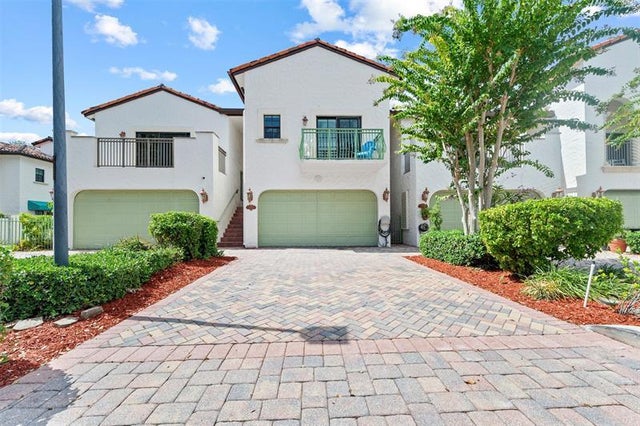 2 of 28 - 2924 Hidden Harbour Ct, Fort Lauderdale, FL