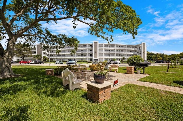 2 of 31 - 78 Oakridge G 78, Deerfield Beach, FL