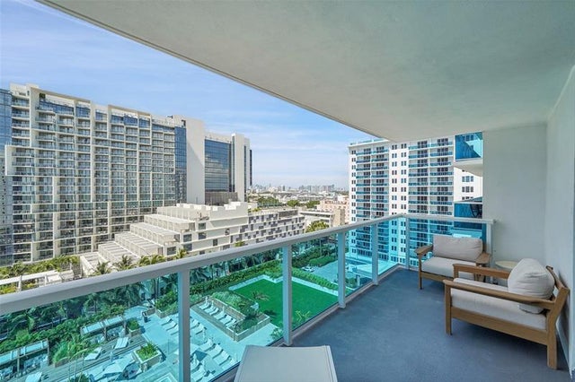 4 of 53 - 2301 Collins Ave 1008, Miami Beach, FL