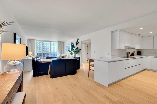 5 of 53 - 2301 Collins Ave 1008, Miami Beach, FL