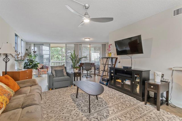 3 of 60 - 6911 Environ Blvd 5j, Lauderhill, FL