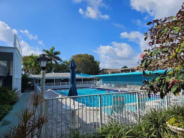 2 of 40 - 2151 Ne 42nd Ct 230, Lighthouse Point, FL