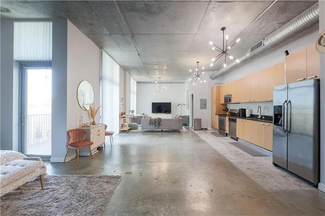 1 of 29 - 2100 Van Buren St 308, Hollywood, FL