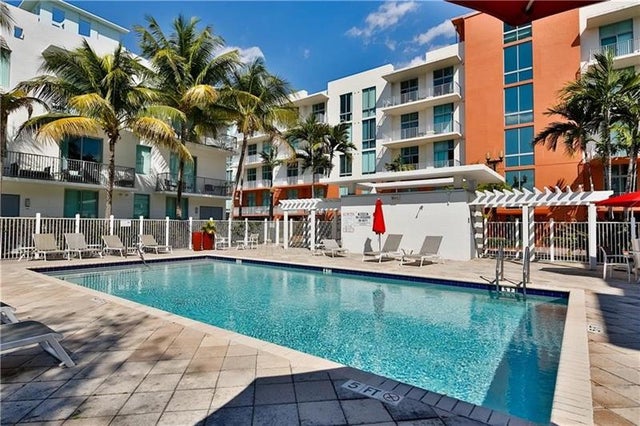 4 of 29 - 2100 Van Buren St 308, Hollywood, FL