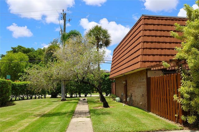 5 of 36 - 915 Sw 120th Way, Davie, FL