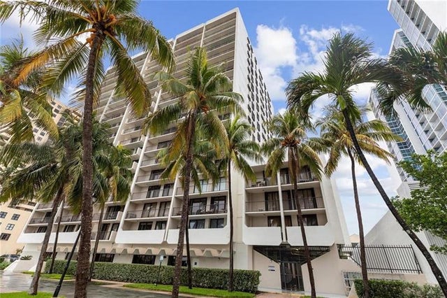1 of 28 - 2625 Collins Ave 1408, Miami Beach, FL