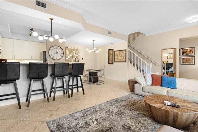 3 of 51 - 2601 Ne 14th Ave 105, Wilton Manors, FL