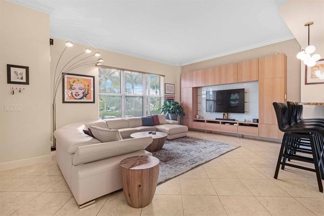 5 of 51 - 2601 Ne 14th Ave 105, Wilton Manors, FL